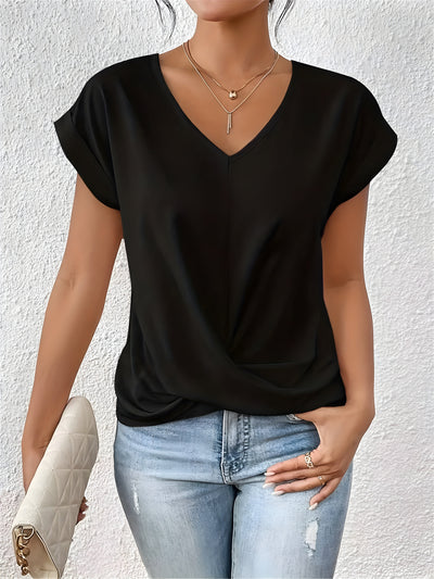 Velia – V-Neck with a Chic Twist