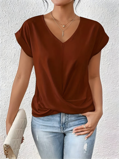 Velia – V-Neck with a Chic Twist
