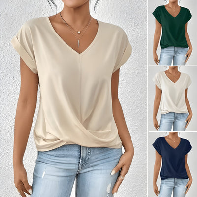 Velia – V-Neck with a Chic Twist
