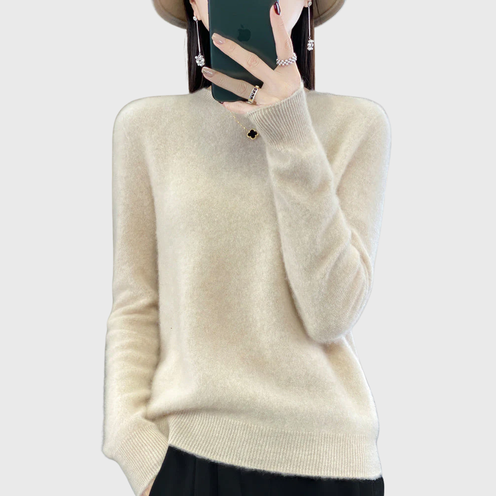 Anette - Warm sweater for cold days