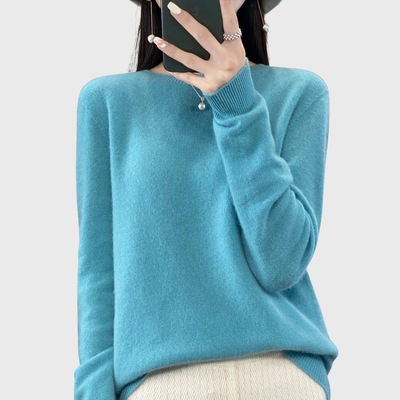 Anette - Warm sweater for cold days