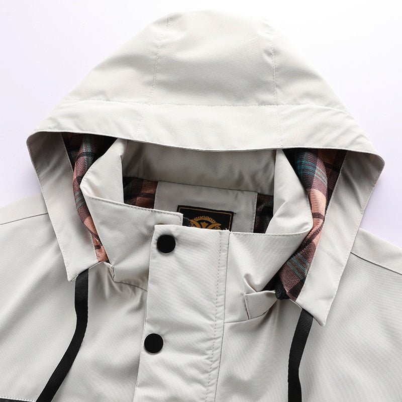 Berenike – Comfortable Wind- and Waterproof Outdoor Jacket