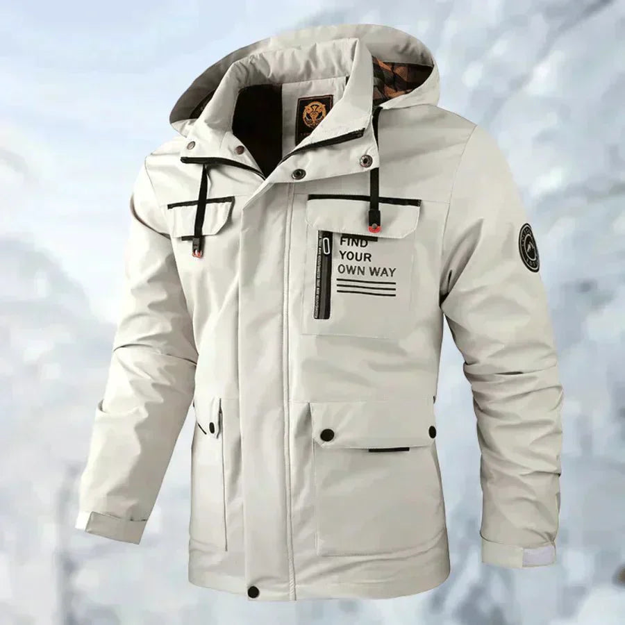 Berenike – Comfortable Wind- and Waterproof Outdoor Jacket