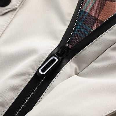 Berenike – Comfortable Wind- and Waterproof Outdoor Jacket