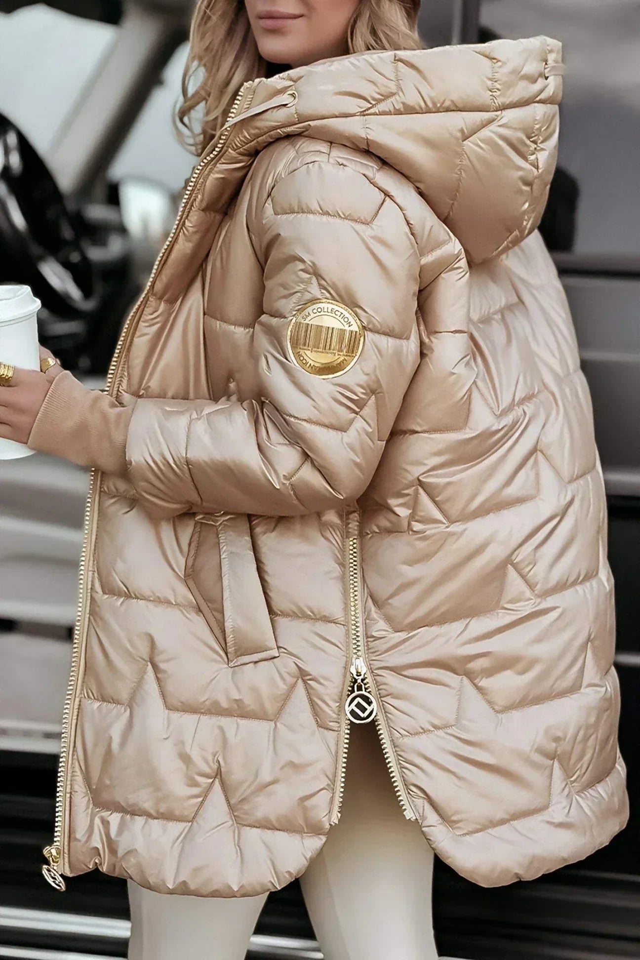 Noelia – Elegant Winter Coat with Hood and Lining