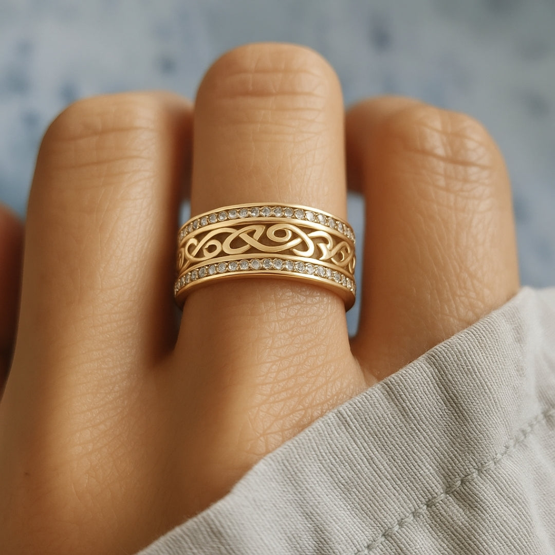 Radiant Hollow Gold Ring